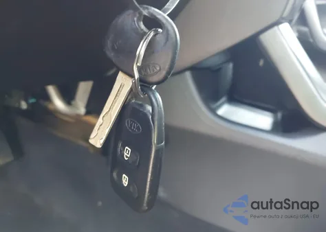 2013 Kia Sorento Lx из США, поврежденный, VIN 5XYKTDA68DG355024